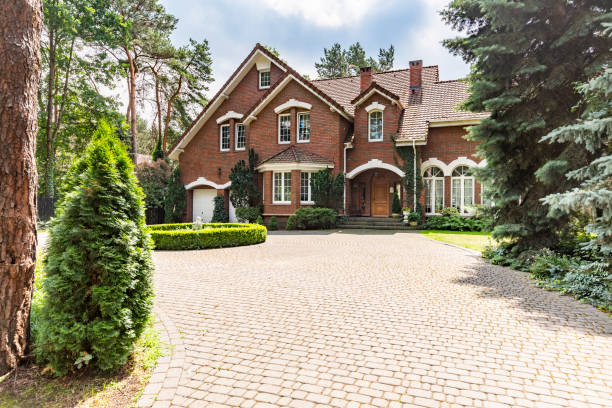 Best Driveway Pavers Cost  in Benton, IL
